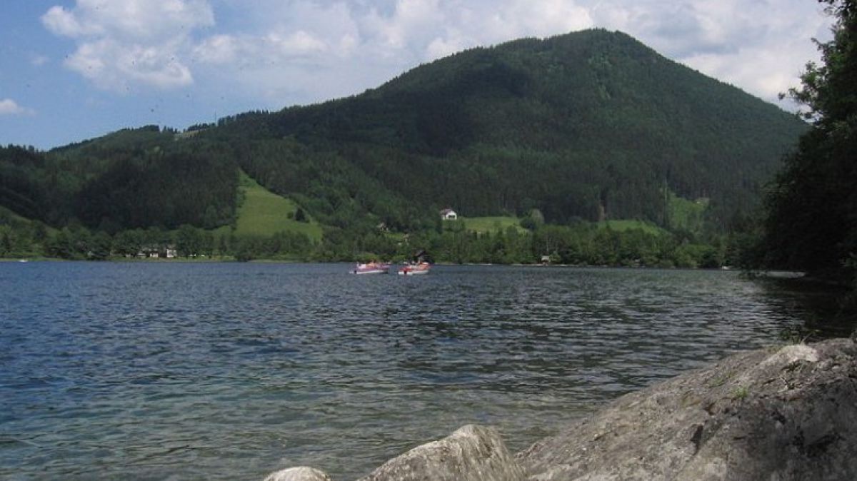 800px-lunzersee2