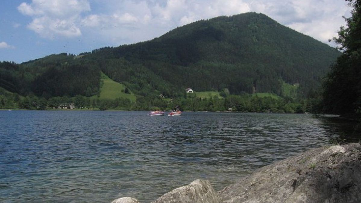 800px-lunzersee2