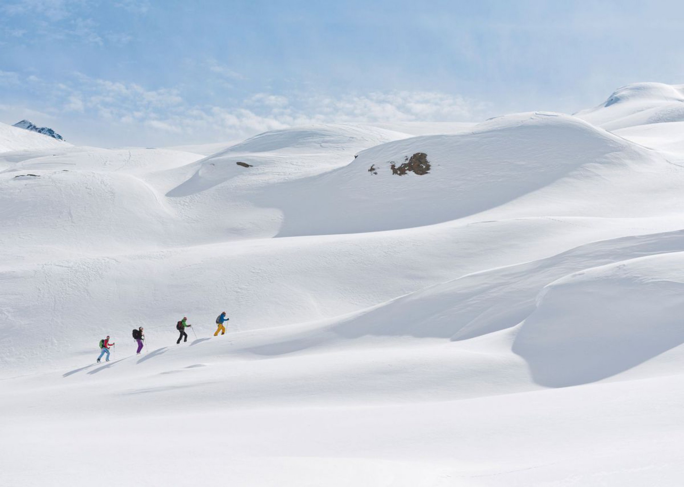 Tourengeher im winterlichen Hochgebirge